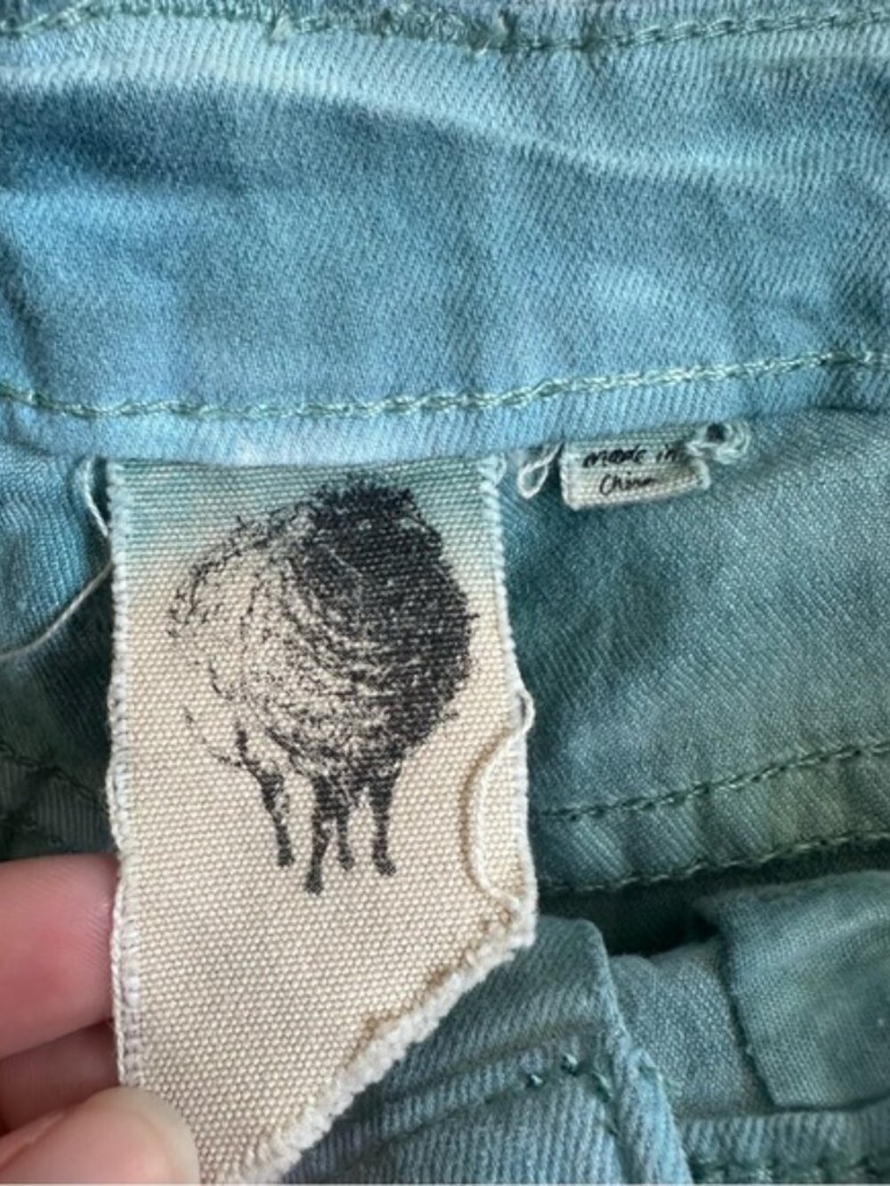Anthropologie X Black Sheep | Green Floral Lace Front Shorts | Size 29 - Picture 3 of 9